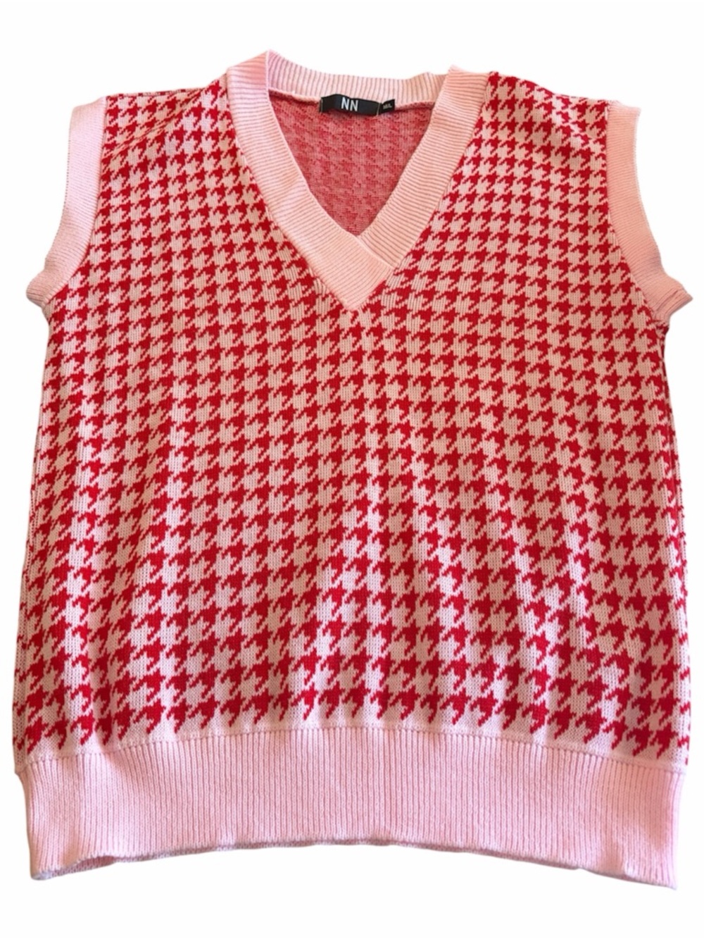 Pink & Red Houndstooth V-Neck Sweater Vest